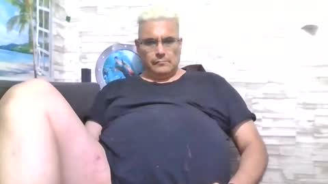 A online show from November 2025 08:58:02 PM