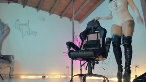 aura online show from March 2025 10:37:01 AM