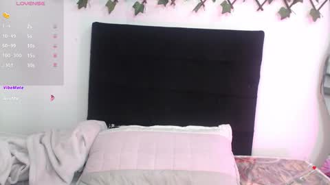 aurelynegp online show from September 2025 11:24:01 AM