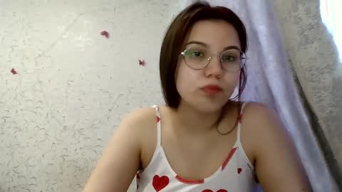 Snapshot of aurora_breeze chatting on April 2026 02:48:01 AM Kiara Xanthe online show from April 2026 02:48:01 AM