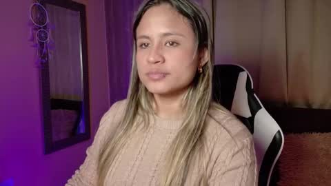 Snapshot of aurora_collins08 chatting on September 2025 05:13:01 PM aurora_collins08 online show from September 2025 05:13:01 PM