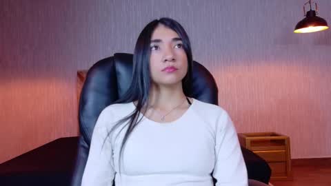 Aurora online show from November 2025 03:41:01 AM