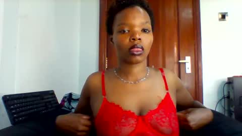 Snapshot of aurora_lightz_1 chatting on May 2026 06:21:01 AM IVY online show from May 2026 06:21:01 AM