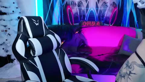 AURORA NATSUKI online show from December 2025 11:15:02 AM