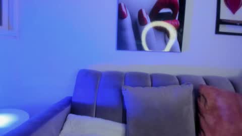 Snapshot of aurora_rainbow chatting on October 2025 03:17:02 AM aurora_rainbow online show from October 2025 03:17:02 AM