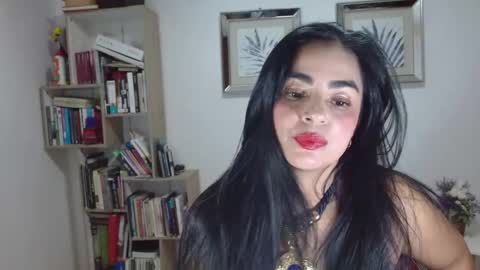 Snapshot of aurora_williams1 chatting on January 2025 01:15:01 AM Aurora online show from January 2025 01:15:01 AM