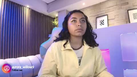 aurora_willow9 online show from November 2025 02:55:02 AM