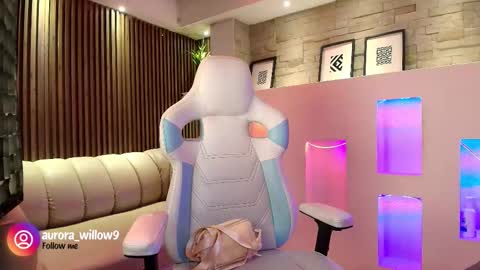 aurora_willow9 online show from December 2025 03:11:02 AM