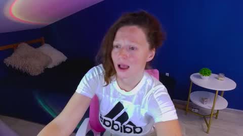 Snapshot of auroraborealis__ chatting on September 2025 06:41:01 AM auroraborealis__ online show from September 2025 06:41:01 AM