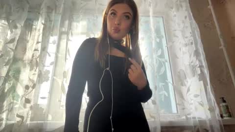 Snapshot of aurorekhuu chatting on February 2026 11:04:01 AM Elizabeth online show from February 2026 11:04:01 AM