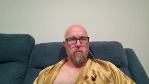 aussieguy73 online show from November 2025 12:34:01 PM