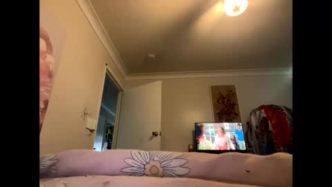 Milf4u online show from March 2026 05:46:01 AM