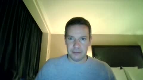 Snapshot of aussiesurfer0000 chatting on July 2026 04:19:02 AM aussiesurfer0000 online show from July 2026 04:19:02 AM