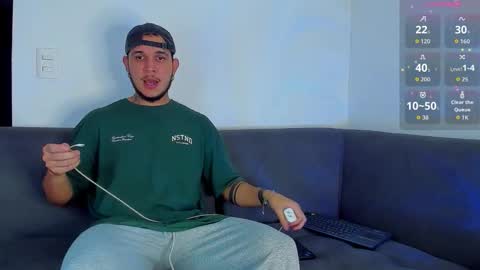 A online show from October 2025 09:37:02 PM