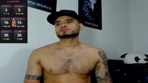 Snapshot of austintorres_ chatting on February 2025 05:58:01 AM AustinTorres online show from February 2025 05:58:01 AM