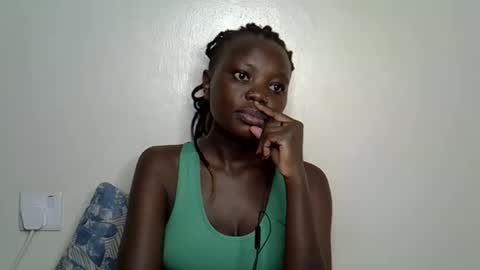 autumnbeagle online show from November 2025 02:08:01 PM