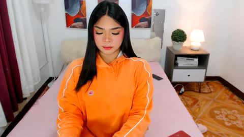 Ava online show from October 2025 06:38:01 AM