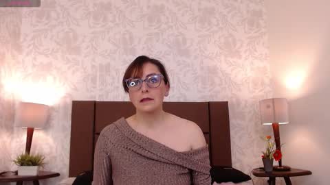 Snapshot of ava_raye chatting on October 2025 08:20:02 PM Ava online show from October 2025 08:20:02 PM