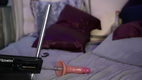 Snapshot of avalonnfoxx chatting on May 2026 11:15:01 AM AvalonnFoxx online show from May 2026 11:15:01 AM