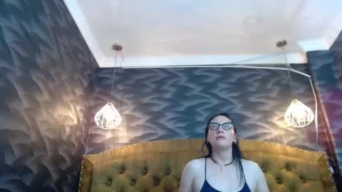 avanahomi online show from November 2025 11:37:02 PM