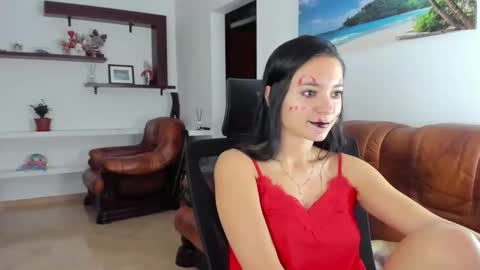 Ava online show from November 2025 12:45:02 AM