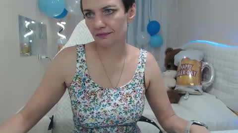 Snapshot of avasaturnian chatting on September 2025 12:07:01 PM avasaturnian online show from September 2025 12:07:01 PM