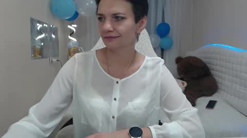 Snapshot of avasaturnian chatting on September 2025 12:10:01 PM avasaturnian online show from September 2025 12:10:01 PM