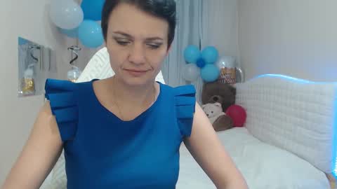 Snapshot of avasaturnian chatting on October 2025 12:24:02 PM avasaturnian online show from October 2025 12:24:02 PM