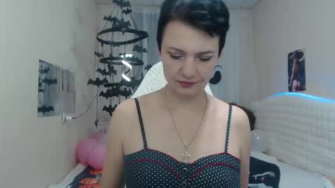 Snapshot of avasaturnian chatting on October 2025 12:41:02 PM avasaturnian online show from October 2025 12:41:02 PM