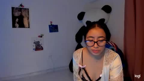 Snapshot of ave_fenix69 chatting on March 2025 02:36:01 AM Valery -- online show from March 2025 02:36:01 AM
