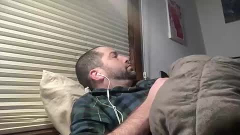 averagejoe345977 online show from February 2026 06:44:02 PM