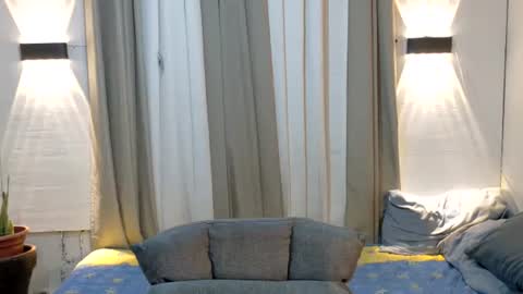 avery_7 online show from September 2025 01:05:02 PM