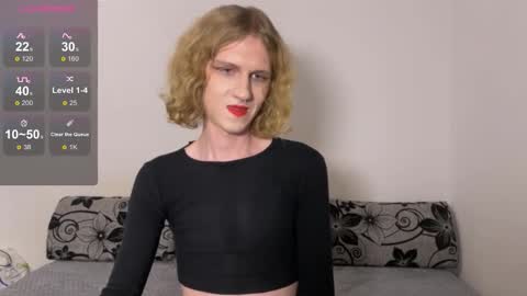 Snapshot of avery_adam chatting on December 2025 10:26:01 PM Alex online show from December 2025 10:26:01 PM