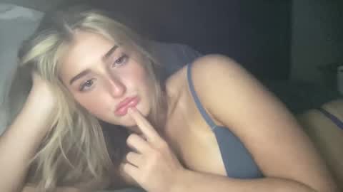 averymillerr online show from January 2025 05:31:01 AM