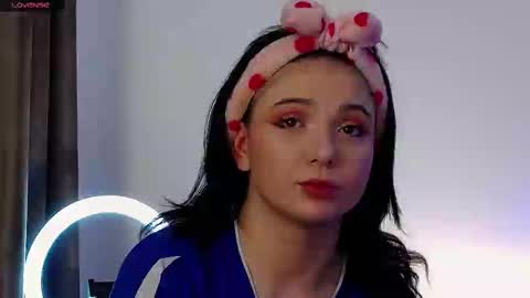 AveryWillow online show from March 2025 02:08:02 PM