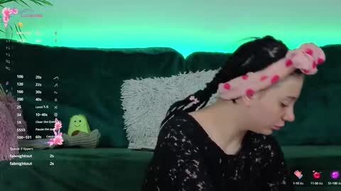 AveryWillow online show from September 2025 03:00:02 AM