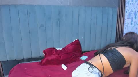 Snapshot of avi_thomsonn chatting on February 2026 09:55:02 PM avi_thomsonn online show from February 2026 09:55:02 PM