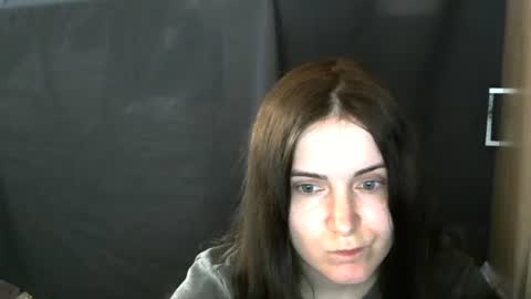 avialenne online show from May 2026 03:05:01 PM