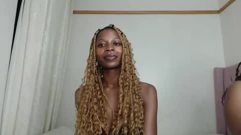 Avian online show from December 2025 01:45:02 AM