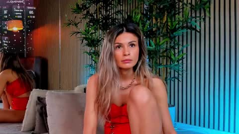 AVRILL CYRUX online show from January 2025 11:56:01 AM