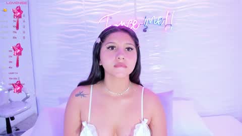 Avy  online show from January 2025 11:34:02 AM