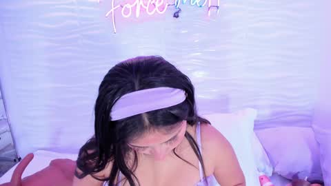 Avy  online show from January 2025 02:39:01 PM