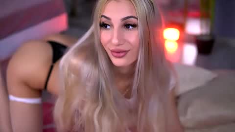 awalynch online show from January 2026 05:12:02 AM