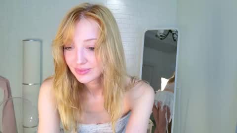 Snapshot of aweryuwu chatting on October 2025 06:50:02 AM aweryuwu online show from October 2025 06:50:02 AM