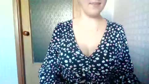 Snapshot of awesomeladyy chatting on February 2026 08:18:01 AM awesomeladyy online show from February 2026 08:18:01 AM