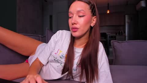 Awgustina online show from December 2024 09:24:02 AM