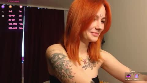 Snapshot of aww_burn chatting on October 2025 03:36:02 AM Tris online show from October 2025 03:36:02 AM