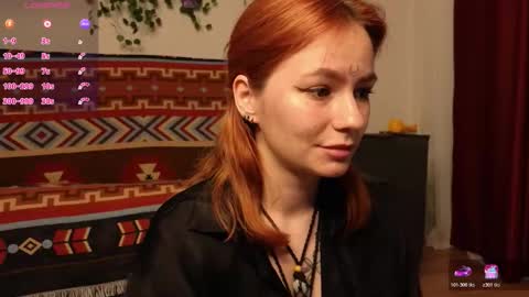 Snapshot of aww_burn chatting on December 2025 02:06:02 AM Tris online show from December 2025 02:06:02 AM