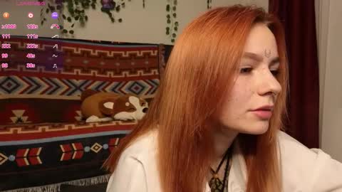 Snapshot of aww_burn chatting on December 2025 01:32:02 AM Tris online show from December 2025 01:32:02 AM