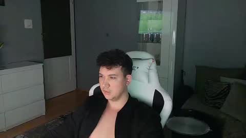 Artur online show from March 2025 07:59:02 PM